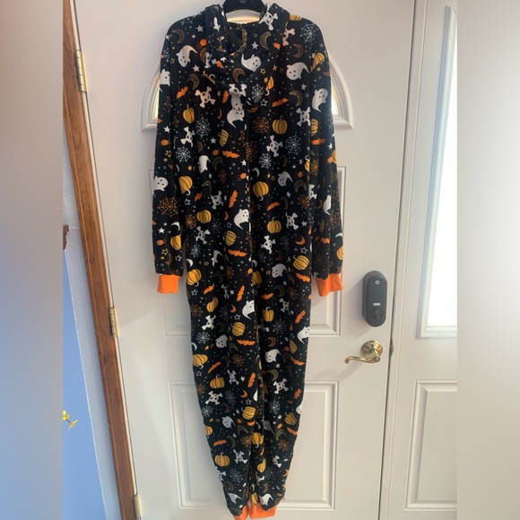 Halloween Onesie Unisex PJs - Picture 6 of 9